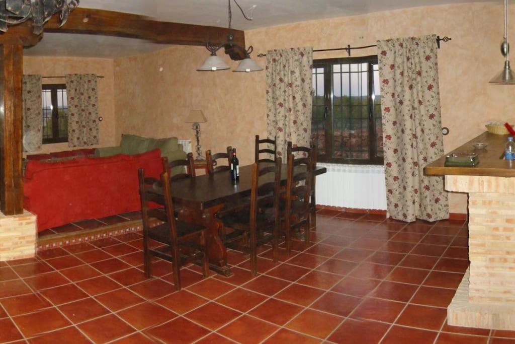 Gran Casa, Lagunas De Ruidera, Bbq, Porche, Chimenea Экстерьер фото